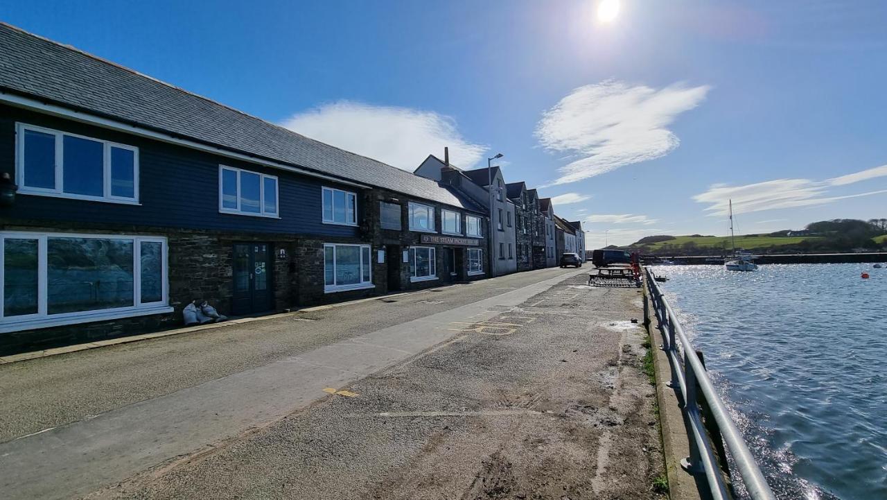 The Steam Packet Inn Isle of Whithorn Exterior photo